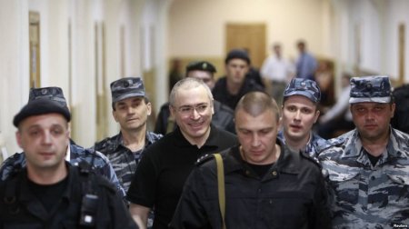 Ходорковский перевозит росоппозицию в Прибалтику