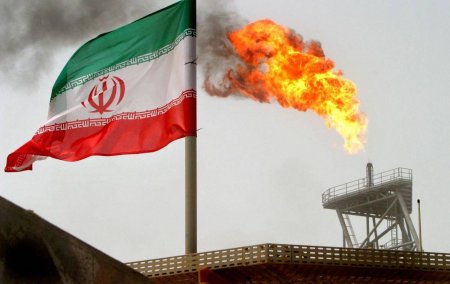 В Иране открыто огромное месторождение нефти