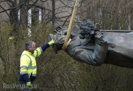 Американский след в деле о сносе памятника Коневу: чехи будут судиться с городской властью