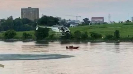 Вертолёт с пассажирами рухнул в реку, есть погибший (ФОТО)