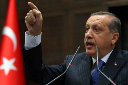 Эрдоган обрушился на Россию за удары по террористам в Сирии