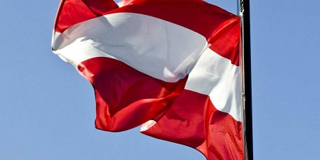 Самый тяжёлый день для Австрии за многие годы: глава МВД собрал журналистов в 6 утра (ВИДЕО)