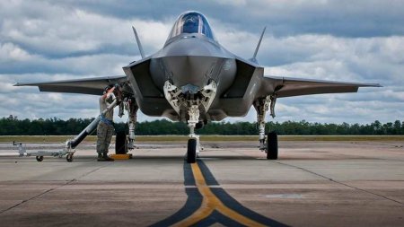 На неопределённый срок: в США снова переносят массовое производство истребителей F-35