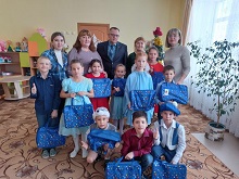 Работники Башкирэнерго поздравили воспитанников Кумертауского детского дома ...