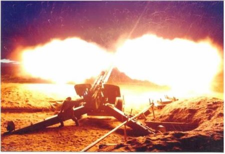 Донбасс: артиллерия уничтожает врага у Невельского (ВИДЕО)