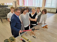 Специалисты ДРСК провели занятие по электробезопасности в школе Владивосток ...