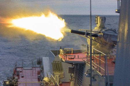 Киев предпринял очередную попытку атаки корабля ВМФ РФ, — Минобороны