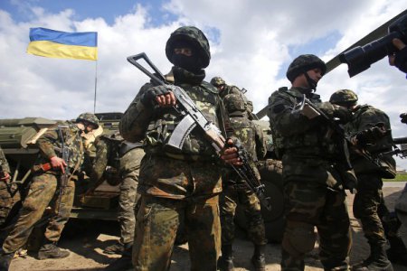 Украинские войска в панике пытаются вырваться из окружения