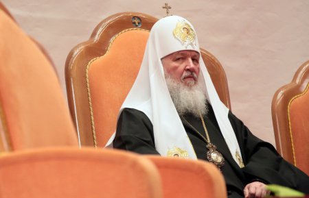 Патриарх Кирилл призывает Порошенко прекратить кровопролитие