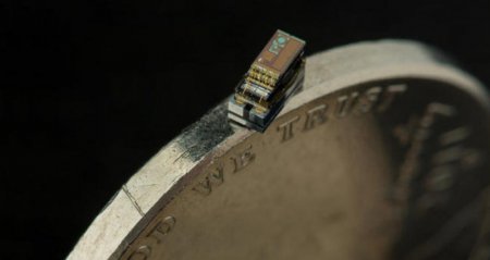 Представлен миниатюрный компьютер размером с зерно риса