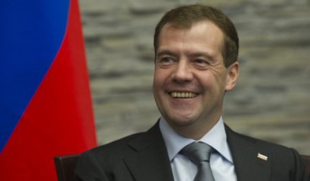 Медведев: Ценю, что украинский МИД следит за моими передвижениями