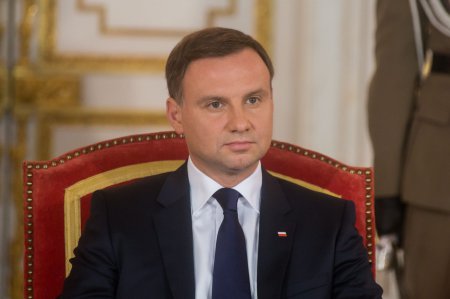 Польский президент призвал установить базы НАТО в Восточной Европе