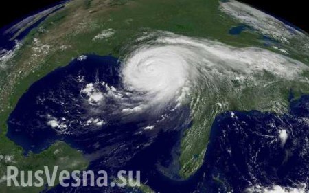 Самый сильный ураган в истории планеты «Патрисия» достиг Мексики