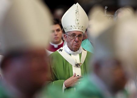 СМИ: Папа Римский Франциск призывает Католическую церковь оставить консерватизм