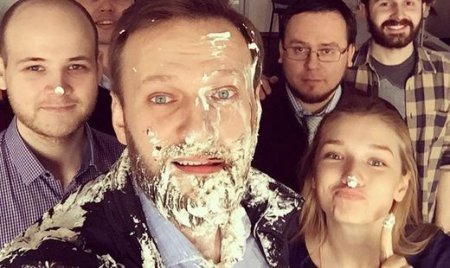 Клоун Навальный получил свой заслуженный «тортинг»