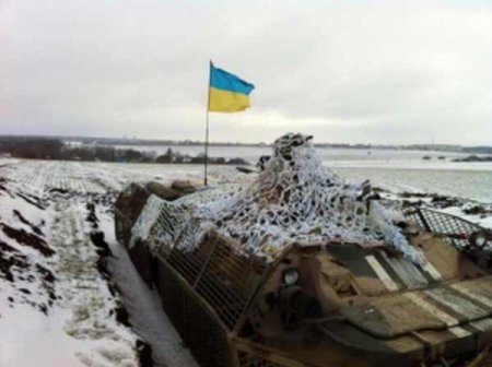 Украинские войска подвергли запад Донецка ударам тяжелой артиллерии. Разрушен дом