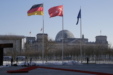 Немецко-турецкий неразговорник: немецким туристам в Турции посоветовали не критиковать власти