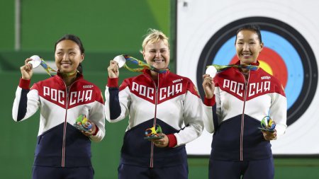 Женская сборная России по стрельбе из лука завоевала серебро Олимпиады в Рио