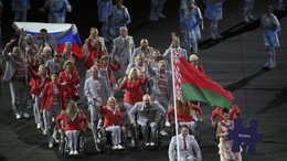 Белорусские спортсмены на открытии Паралимпиады в Рио пронесли российский ф ...
