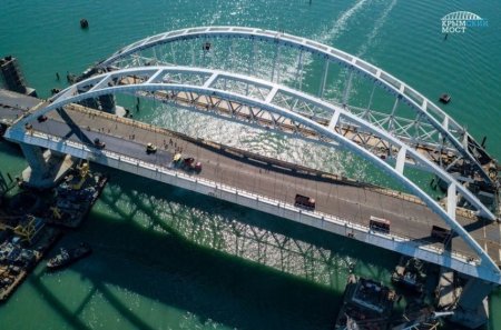 Голландским компаниям грозят миллионным штрафом за помощь в строительстве Крымского моста