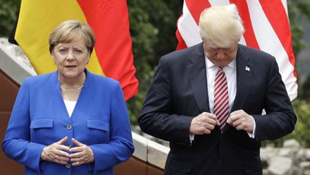 Развод неизбежен: зачем Трамп швырял конфетами в Меркель