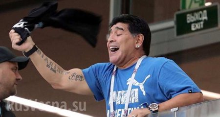 Марадона вылетел в Москву — подробности о состоянии легендарного футболиста (ФОТО)