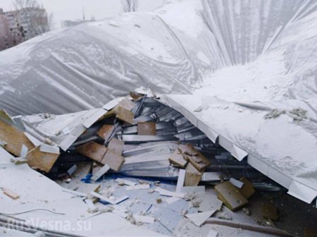 Под Киевом рухнула крыша спортшколы (ФОТО, ВИДЕО)
