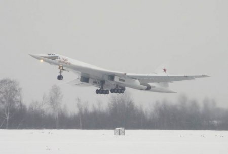 Российские военные к 2023 году получат четыре бомбардировщика Ту-160М2