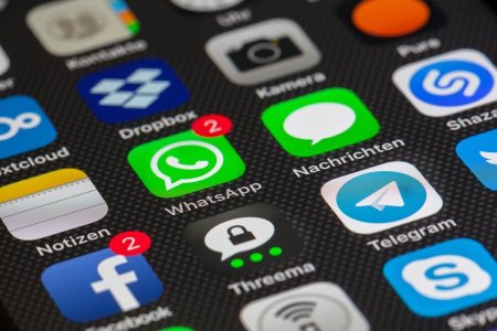 «Шифрование не помогло»: сообщения в WhatsApp может прочитать любой