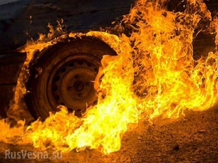 Взрыв в Киеве: неизвестный бросил гранату в автомобиль (ВИДЕО)