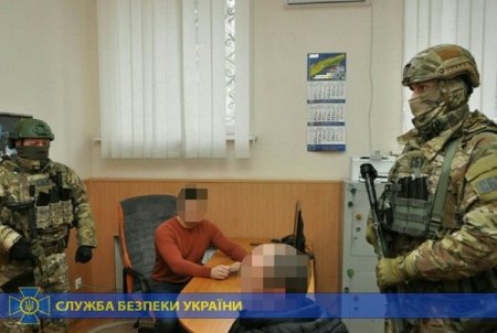 СБУ отчиталась о поимке российского агента, замаскированного под патриота Украины, призывавшего к терактам | В Киеве поймали вооруженного россиянина
