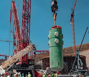 На стройплощадке ЭБ-2 АЭС Аккую в Турции установлен корпус реактора